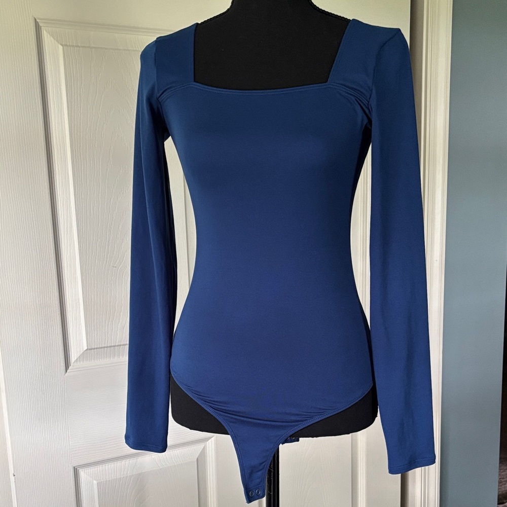 Hollister Navy Long Sleeve Bodysuit